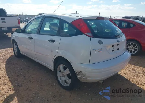 2006 Ford Focus Zx5 z USA, uszkodzony, nr VIN 1FAHP37N36W143201